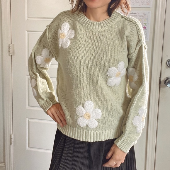 Cozy Sage Daisy Fuzzy Patch Reverse Stitch Sweater Top - Picture 4 of 11